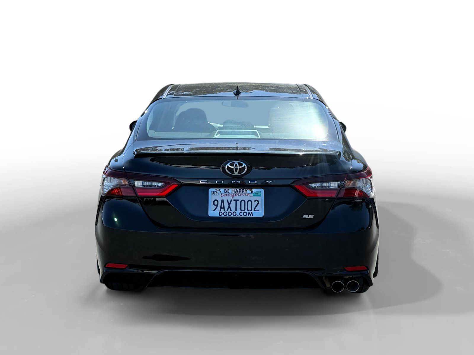 Used 2022 Toyota Camry SE FWD image 4
