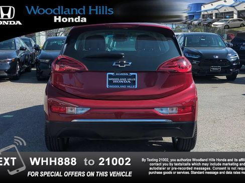 Used 2020 Chevrolet Bolt Premier w/ Infotainment Package FWD image 6