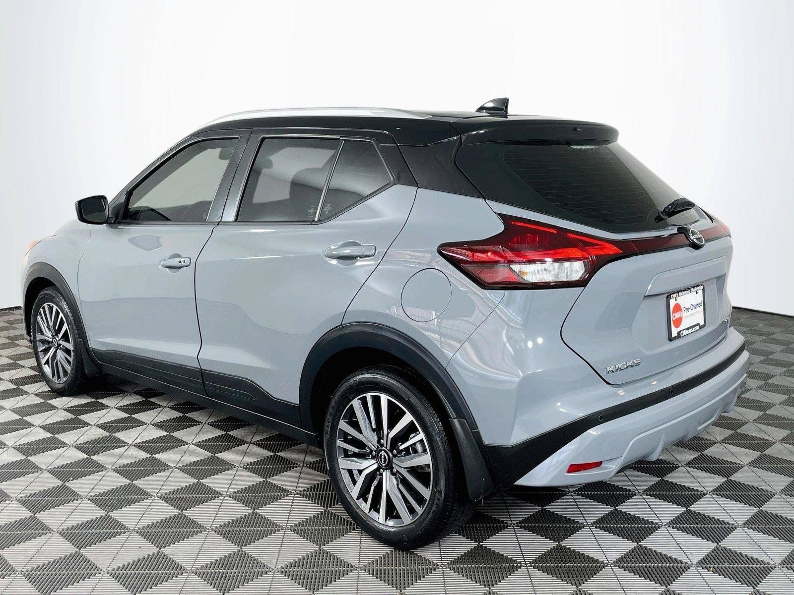 Used 2024 Nissan Kicks SV FWD image 6