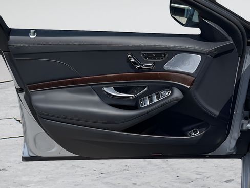 Used 2018 Mercedes-Benz S 450 4MATIC Sedan image 17
