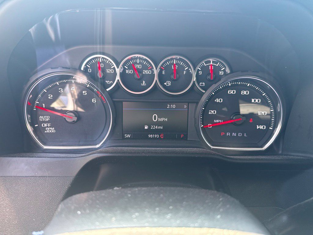 Used 2022 Chevrolet Silverado 1500 LT RWD image 12
