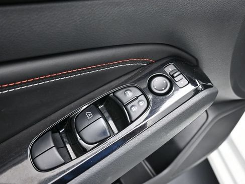 Used 2023 Nissan Altima 2.5 SR w/ SR Premium Package FWD image 19