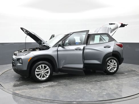 Used 2023 Chevrolet TrailBlazer LS image 48