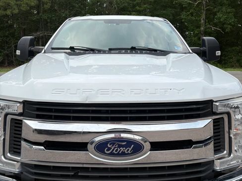 Used 2018 Ford F250 XLT w/ XLT Value Package AWD/4WD image 10