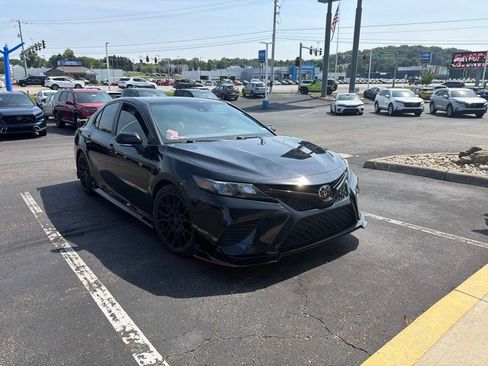 Used 2021 Toyota Camry TRD FWD image 8