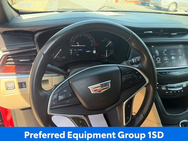 Used 2017 Cadillac XT5 Luxury w/ Driver Awareness Package AWD/4WD image 15