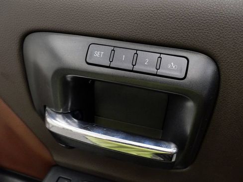 Used 2015 Chevrolet Silverado 2500 High Country w/ High Country Premium Package AWD/4WD image 14