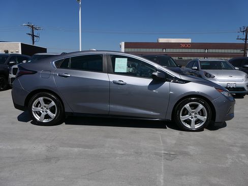 Used 2019 Chevrolet Volt LT FWD image 2