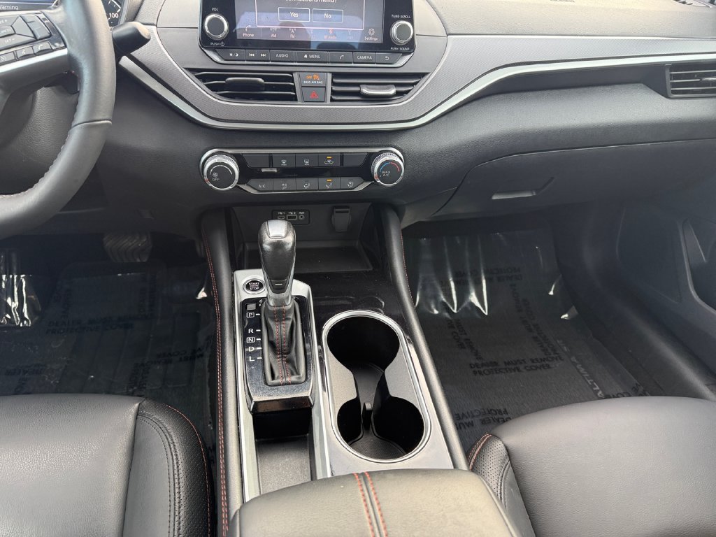Used 2024 Nissan Altima 2.5 SR FWD image 11