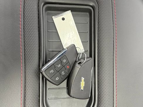 Used 2024 Chevrolet Suburban RST w/ Luxury Package image 40