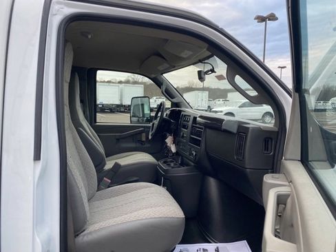 New 2023 Chevrolet Express 3500 w/ Power Convenience Package image 27