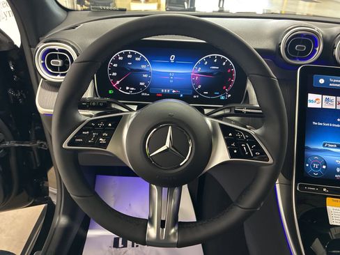 New 2026 Mercedes-Benz GLC 300 4MATIC image 13