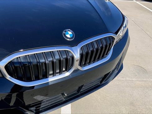 Certified 2025 BMW 330i Sedan image 29