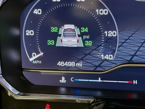 Used 2024 GMC Sierra 1500 SLT image 8