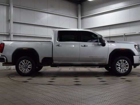 Used 2022 GMC Sierra 2500 Denali w/ Denali Ultimate Package image 9