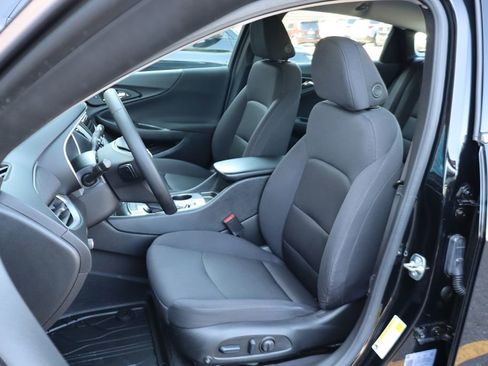 Used 2024 Chevrolet Malibu RS FWD image 12