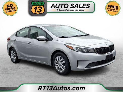 Used 2017 Kia Forte LX FWD image 1