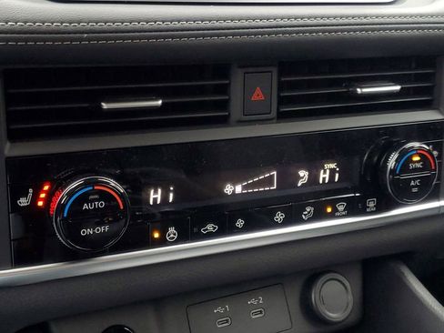 New 2026 Nissan Rogue SV image 21