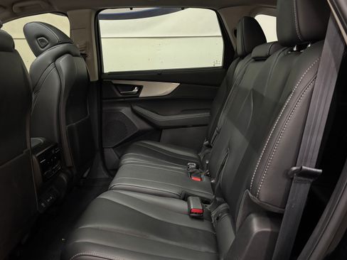 Used 2024 Acura MDX SH-AWD w/ Technology Package image 16