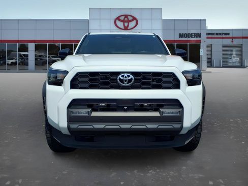 Used 2025 Toyota 4Runner TRD Off-Road Premium AWD/4WD image 8