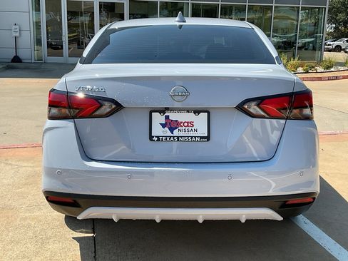 New 2025 Nissan Versa SV w/ Trunk Package image 6