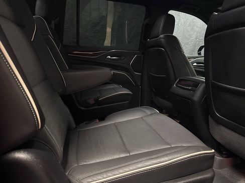 Used 2023 Cadillac Escalade ESV Premium Luxury w/ LPO, Floor Liner Package AWD/4WD image 13