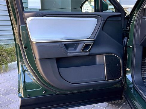 Used 2024 Rivian R1S Adventure AWD/4WD image 23