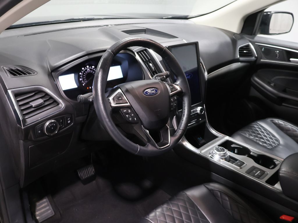 Used 2024 Ford Edge Titanium w/ Equipment Group 301A AWD/4WD image 13