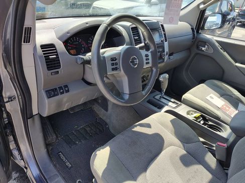 Used 2017 Nissan Frontier SV AWD/4WD image 10