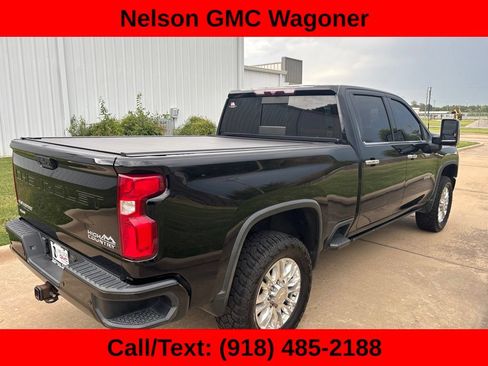 Used 2022 Chevrolet Silverado 2500 High Country w/ Safety Package II AWD/4WD image 6