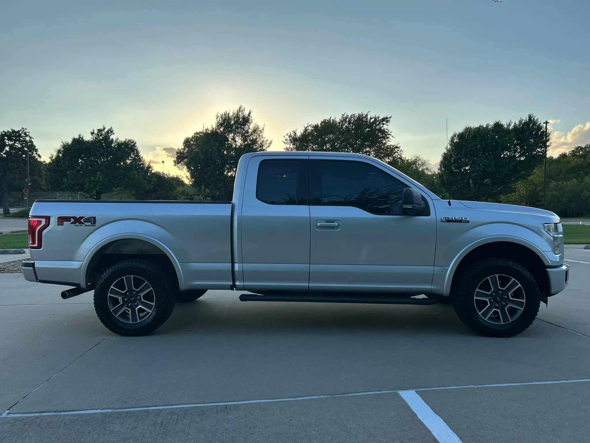 Used 2015 Ford F150 XLT w/ Equipment Group 301A Mid AWD/4WD image 5