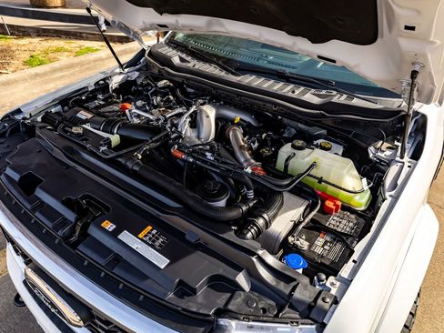 Used 2025 Ford F450 Platinum w/ Platinum Plus Package image 38