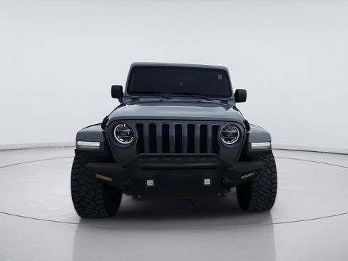 Used 2022 Jeep Wrangler Unlimited Sahara w/ LED Lighting Group AWD/4WD image 3