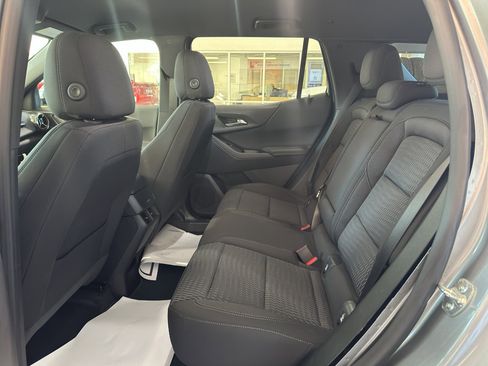 Used 2025 Chevrolet Equinox LT image 7