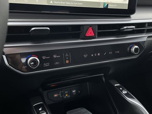 New 2026 Kia Sorento EX image 17