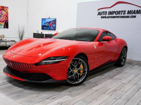 Used 2023 Ferrari Roma image 1