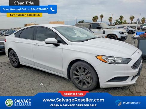 Used 2017 Ford Fusion SE FWD image 5