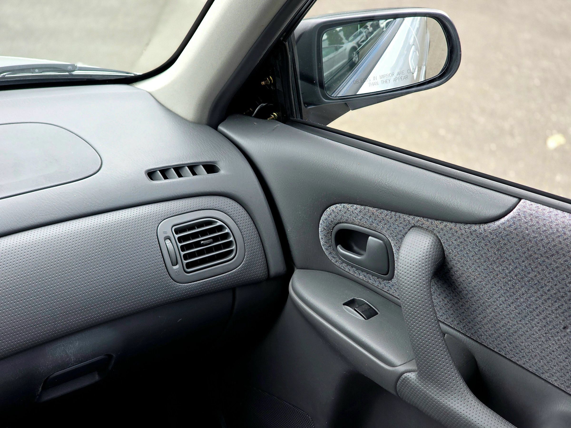 Used 1999 MAZDA Protege FWD image 34