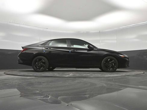 New 2026 Hyundai Elantra SEL Sport FWD image 41