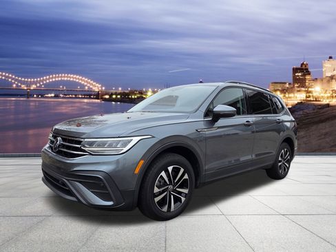 Certified 2023 Volkswagen Tiguan S image 1
