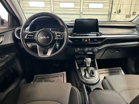 Used 2023 Kia Forte LXS FWD image 4