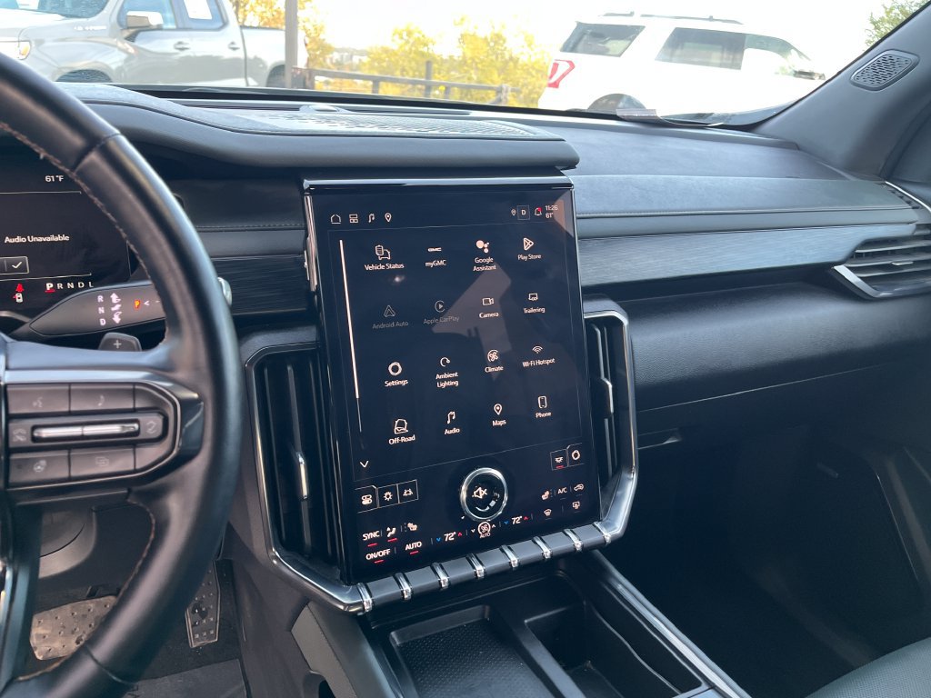 Used 2025 GMC Acadia AT4 AWD/4WD image 15