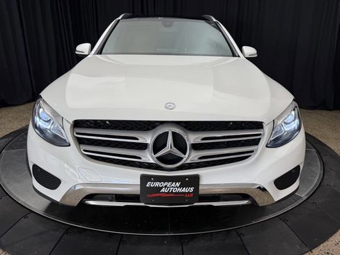 Used 2017 Mercedes-Benz GLC 300 4MATIC image 3