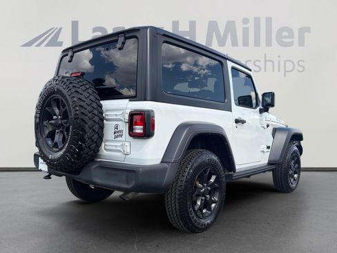 Used 2022 Jeep Wrangler Sport AWD/4WD image 5