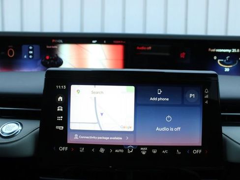 Used 2024 Lincoln Nautilus Premier AWD/4WD image 15