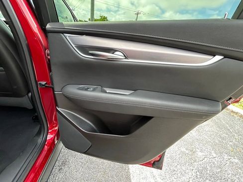 Used 2023 Cadillac XT5 Luxury image 37