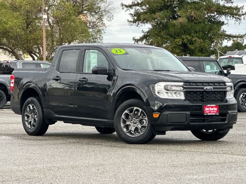 Certified 2023 Ford Maverick XLT w/ XLT Luxury Package image 2