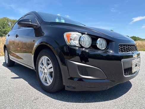 Used 2016 Chevrolet Sonic LT FWD image 6