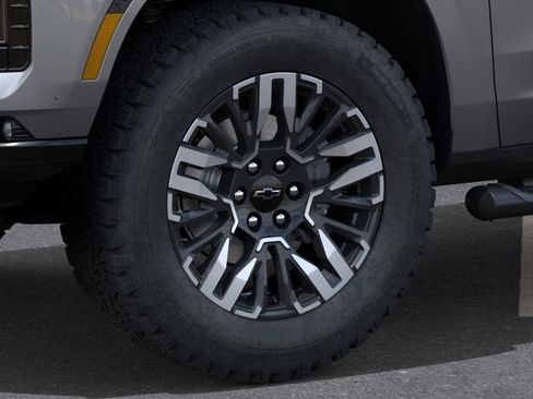 New 2026 Chevrolet Tahoe Z71 w/ Comfort Package AWD/4WD image 23