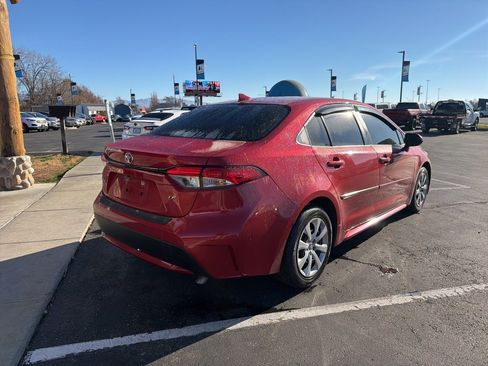 Used 2021 Toyota Corolla LE w/ Body Protection Package (TMS) image 9